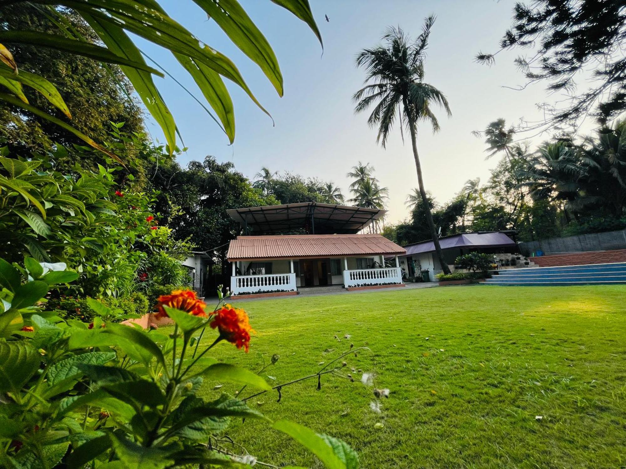 Villa By The Sea - Mumbai, Mumbai