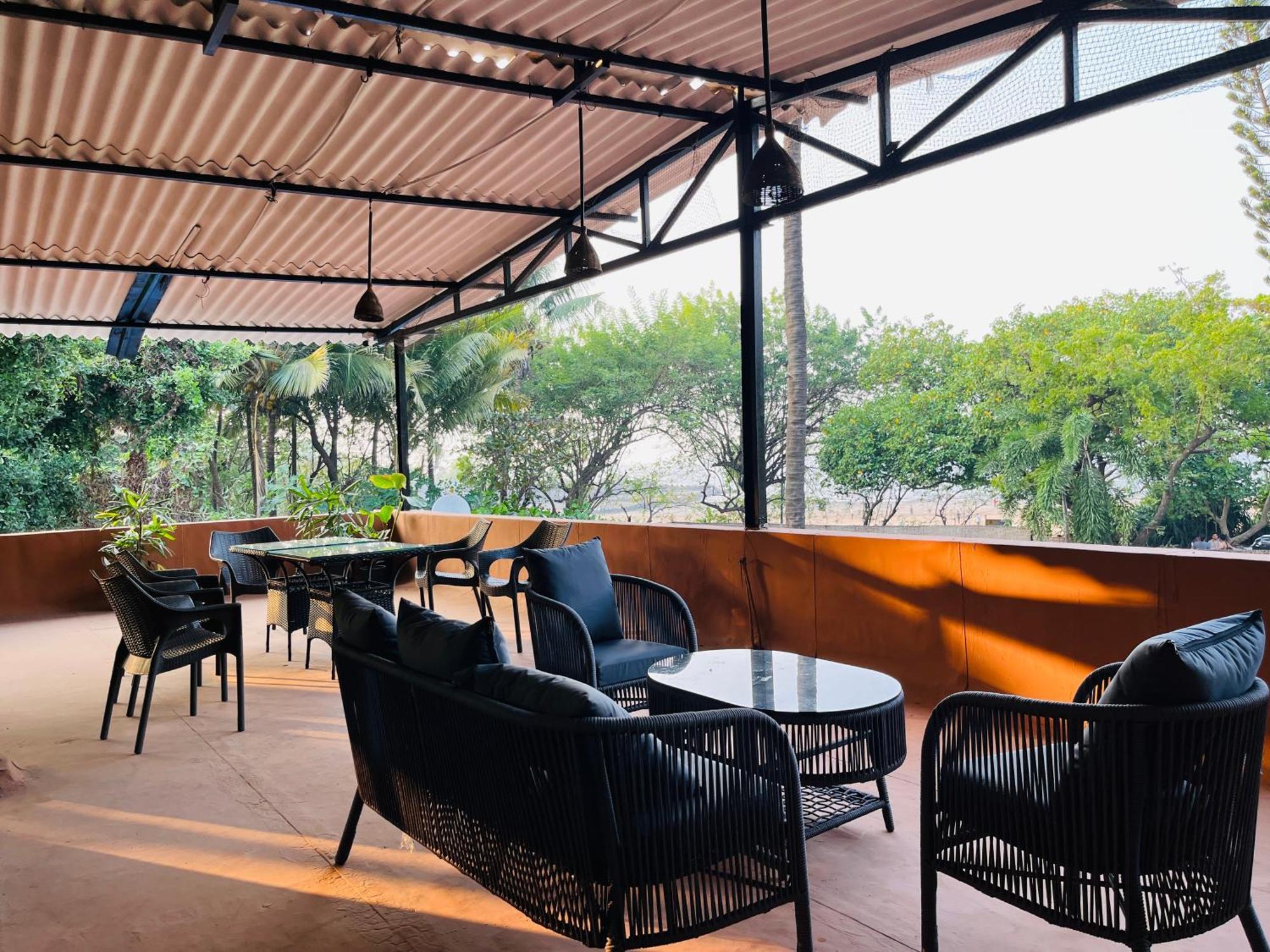 Villa By The Sea - Mumbai — Photos 1